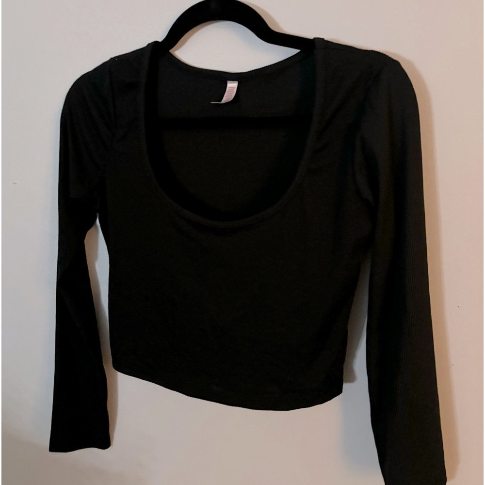 Black crop top
